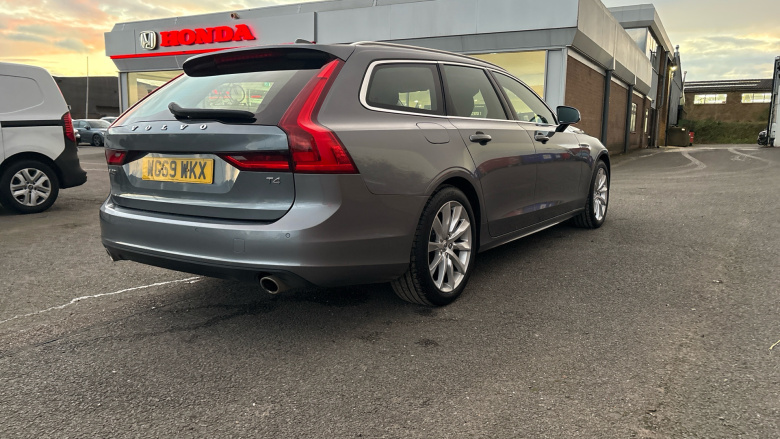 Volvo V90 2.0 T4 Momentum Plus 5dr Geartronic Petrol Estate